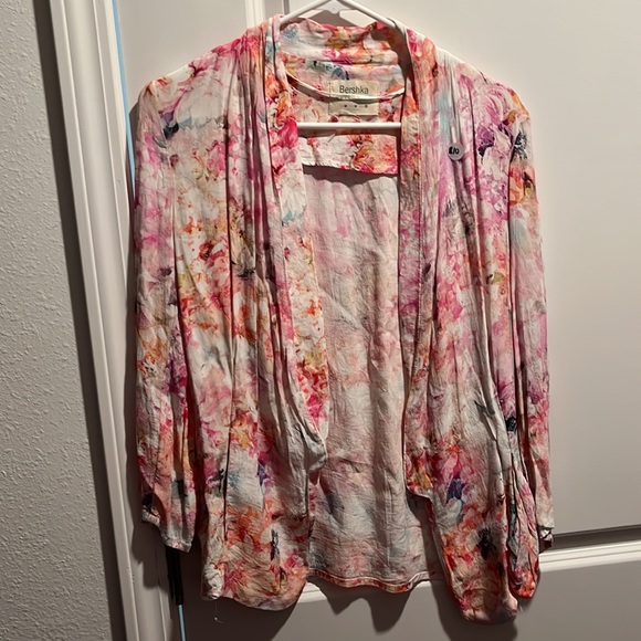 Jackets - Picture 12 of 13